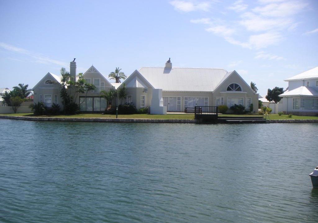 Marina Martinique House | Waterside Living MM1297