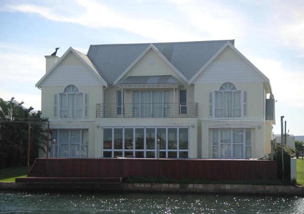 Marina Martinique House | Waterside Living MM1394
