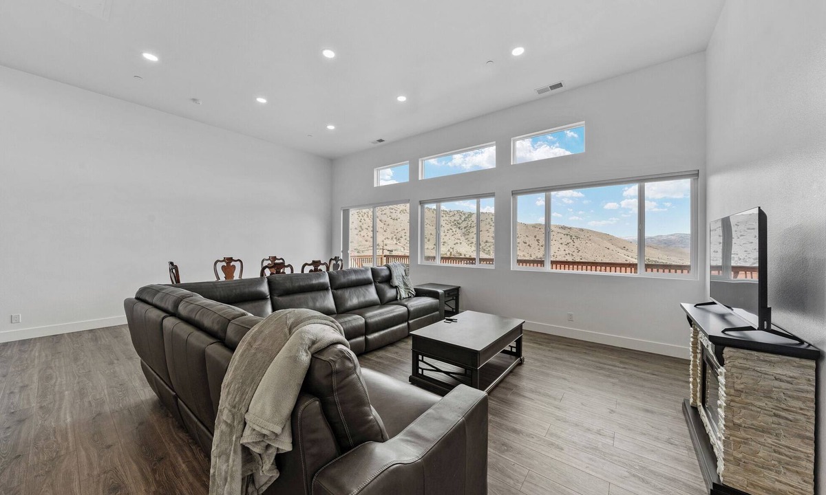 Gardnerville Apartment | Welcoming 3-bedroom suite in Gardnerville, NV near Topaz Lake.