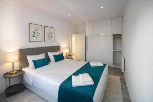 Carvoeira Apartment | White House