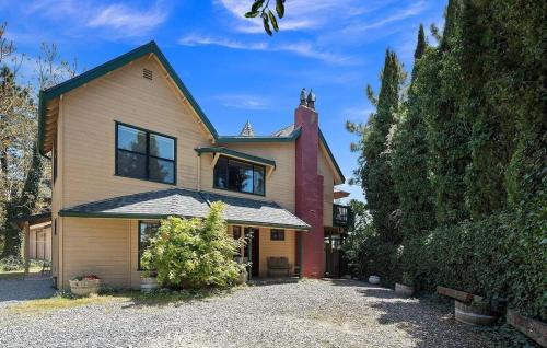 Julian Ski Chalet | Whole House at Eaglenest Inn with Pool & Seasonal SPA
