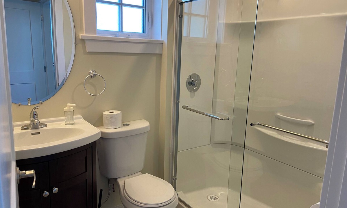 Mount Pleasant Bed & Breakfast | Windsor Guest House