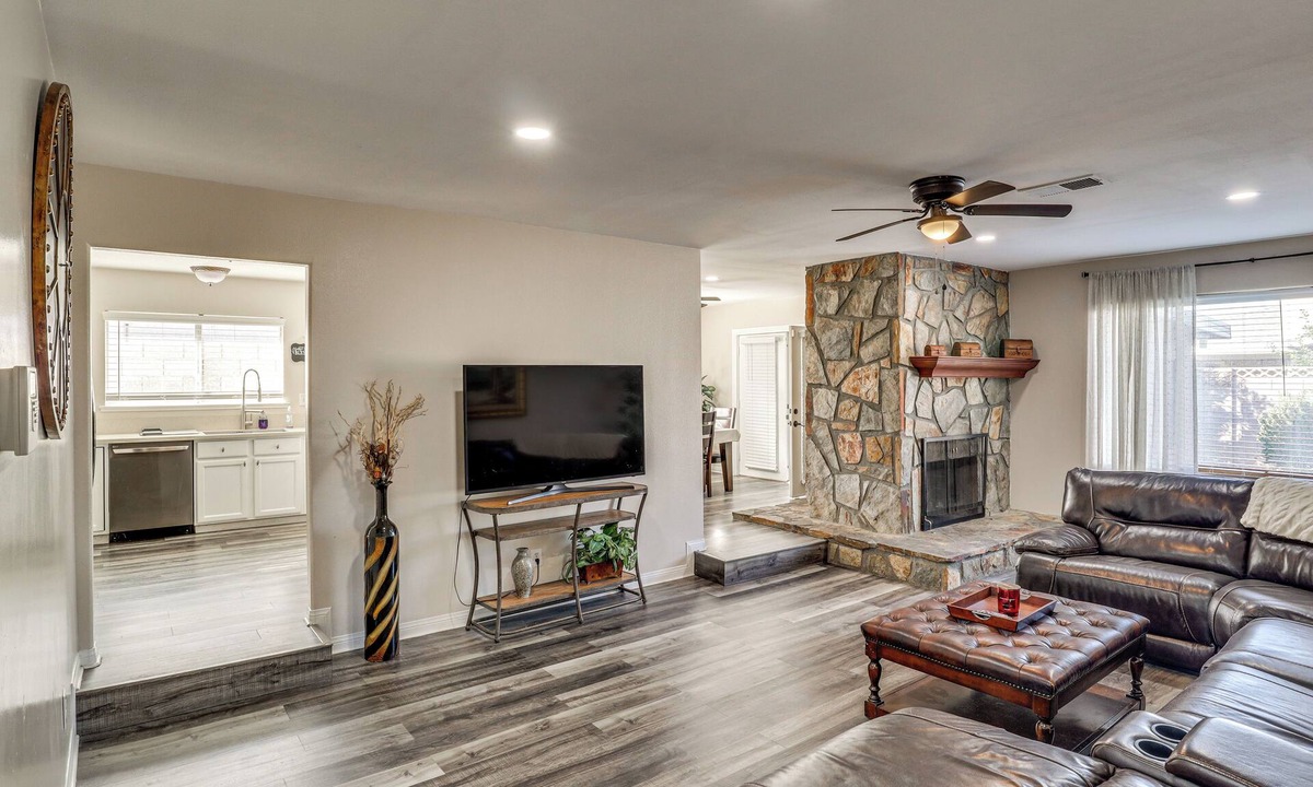 Summerlin House | Work Remotely! Home w/Fenced Yard in Las Vegas