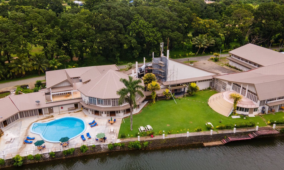 Pacific Harbour Hotel | Yatu Lau Lagoon Resort