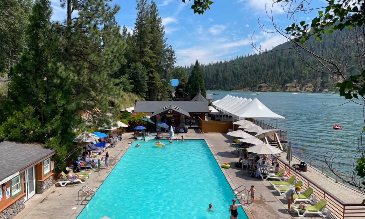 Bass Lake Hotel | Yosemite Retreat! Cozy Stay w/Lake & Nature Views