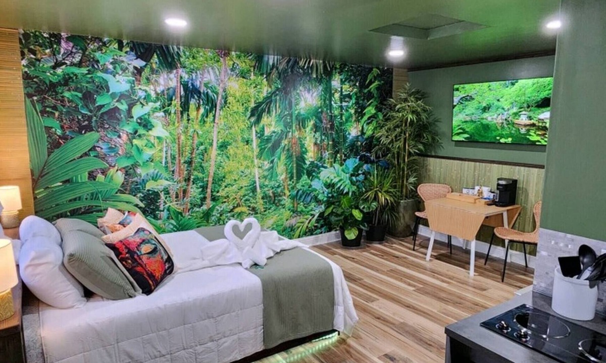 Midtown Apartment | Zen Retreat-jacuzzi, Kitchenette, Walk to fun