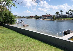 5 Bedroom Luxury Waterfront Home