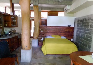 Amazing Studio Apt with Pool - Close to Beach