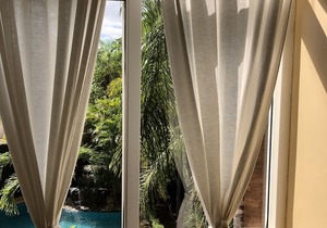 Beautiful Condo steps From both Tamarindo and Langosta Beach!