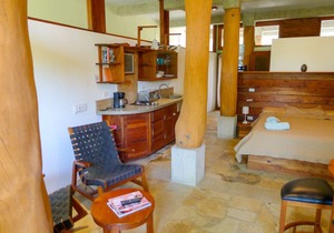 Beautiful Studio w Pool - Close to Town and Beach