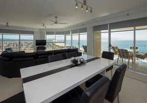 Burleigh Surf Apartments