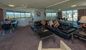 Burleigh Surf Apartments