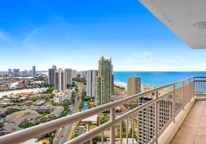 Crown Towers Luxury 3 Bedroom Apartment - CoastHM