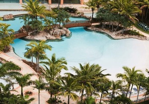 Crown Towers Superior 3 Bedroom Apartment - CoastHM