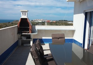 Duplex Penthouse overlooking the Peniche Sea. WIFI. 23254 / AL