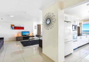 Focus Apartments Large 3 Bedroom Beachfront Apartment
