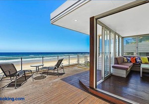 Gold Coast Beachfront Mansion