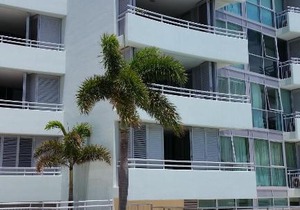 Grand Hotel Apartments Gold Coast by owner