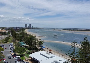 Grand Hotel Apartments Gold Coast by owner