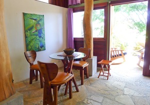 Modern Luxury Studio Suite - Steps To Beach & Short Walk to Town