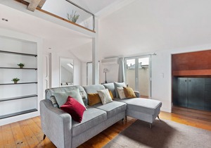 Modern & Spacious Mezzanine Apartment with Balcony in Lisbon
