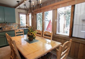 Mountainback #48, Corner Unit in Mammoth Lakes