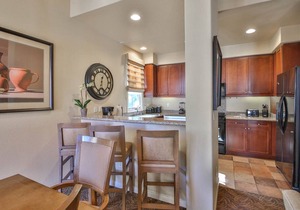 Near Pool! Premiere Villa at Clubhouse Overlooking Hammock Garden, Pet Friendly - Upstairs (L48-2)