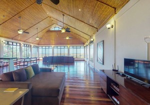 Ocean view gem w/ private pool & world-class surf!
