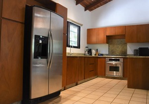 Quiet villa with private pool in Playa Langosta near Tamarindo