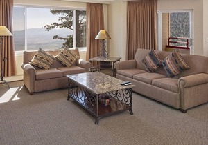 Ridge Tahoe 2-Bedroom Condo + Amenities