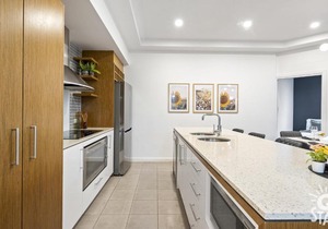 Wings Penthouses - QStay
