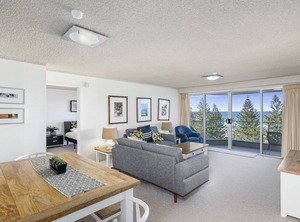 Esplanade | Burleigh Heads