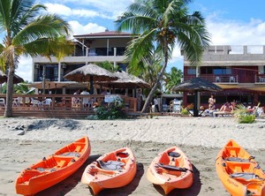 Smugglers Beach Resort Hotel | Wailoloa