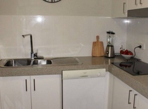 Paradise Grove Resort Facilities Tennis | Burleigh Heads