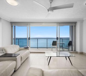 Chevron Renaissance Surfers Paradise 