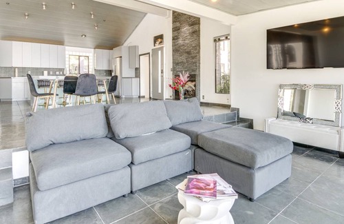 Western Malibu House | 111 m² House ∙ 3 bedrooms ∙ 8 guests