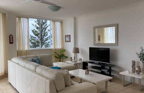 Miami House | 120 m² House ∙ 2 bedrooms ∙ 4 guests