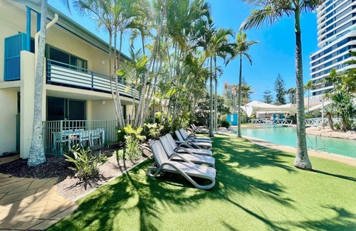 Mermaid Beach Apartment | 130 m² Apartment ∙ 2 bedrooms ∙ 4 guests