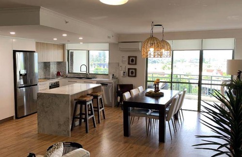 Main Beach Apartment | 180 m² Apartment ∙ 3 bedrooms ∙ 7 guests