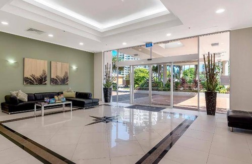 Main Beach Apartment | 180 m² Serviced apartment ∙ 3 bedrooms ∙ 127 guests