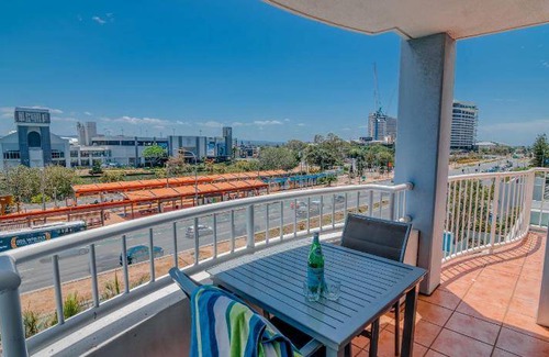 Broadbeach Hotel | 273 m² Hotel ∙ 3 bedrooms ∙ 127 guests