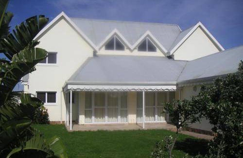 Marina Martinique House | 350 m² House ∙ 4 bedrooms ∙ 10 guests