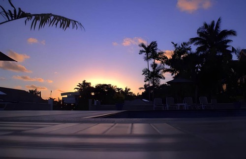 Sunset Strip Resort | 39 m² Resort ∙ 4 guests