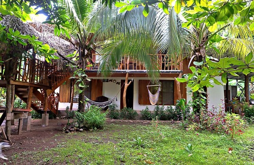 Merida House | 4-bedroom house in fabulous Isla de Ometepe with AC, WiFi