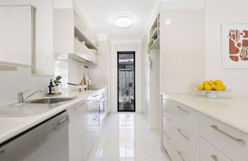 Miami Apartment | 4 Bedroom Villa - Short Walk to the Beach!