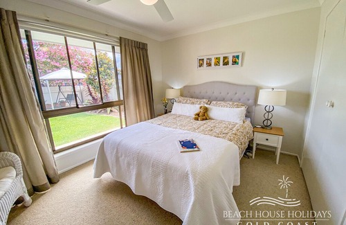 Mermaid Waters House | 4 bedroom wide-waterfront home with pool and skyline views