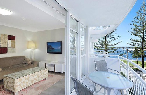 Biggera Waters Apartment | 80 m² Serviced apartment ∙ 2 bedrooms ∙ 127 guests