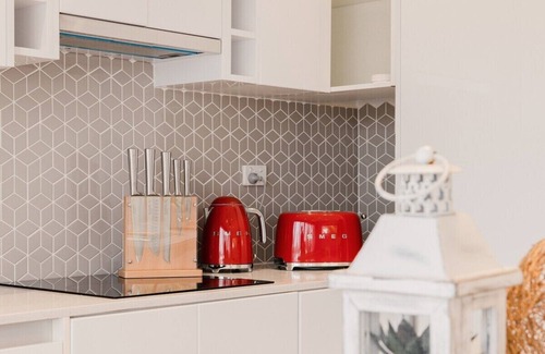 Mermaid Waters House | An Idyllic Boho Style Retreat,High-end kitchenware