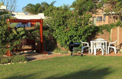 Wavecrest Apartment | Apartment ∙ 2 bedrooms ∙ 4 guests
