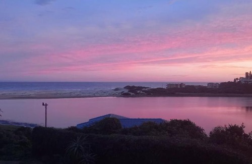 Aston Bay Apartment | Aston Bay Getaway
